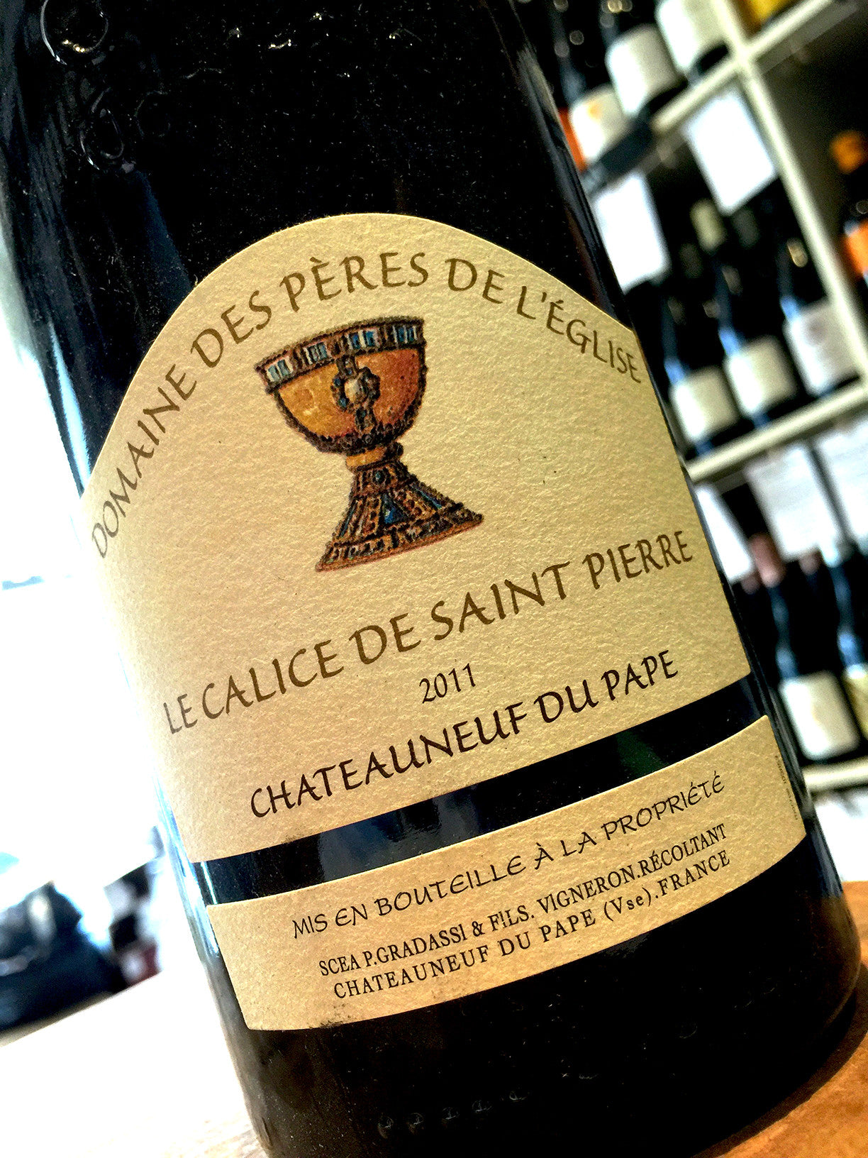 Domaine des Peres de l'Eglise Chateauneuf du Pape Le Calice de St Pierre 2015 75cl