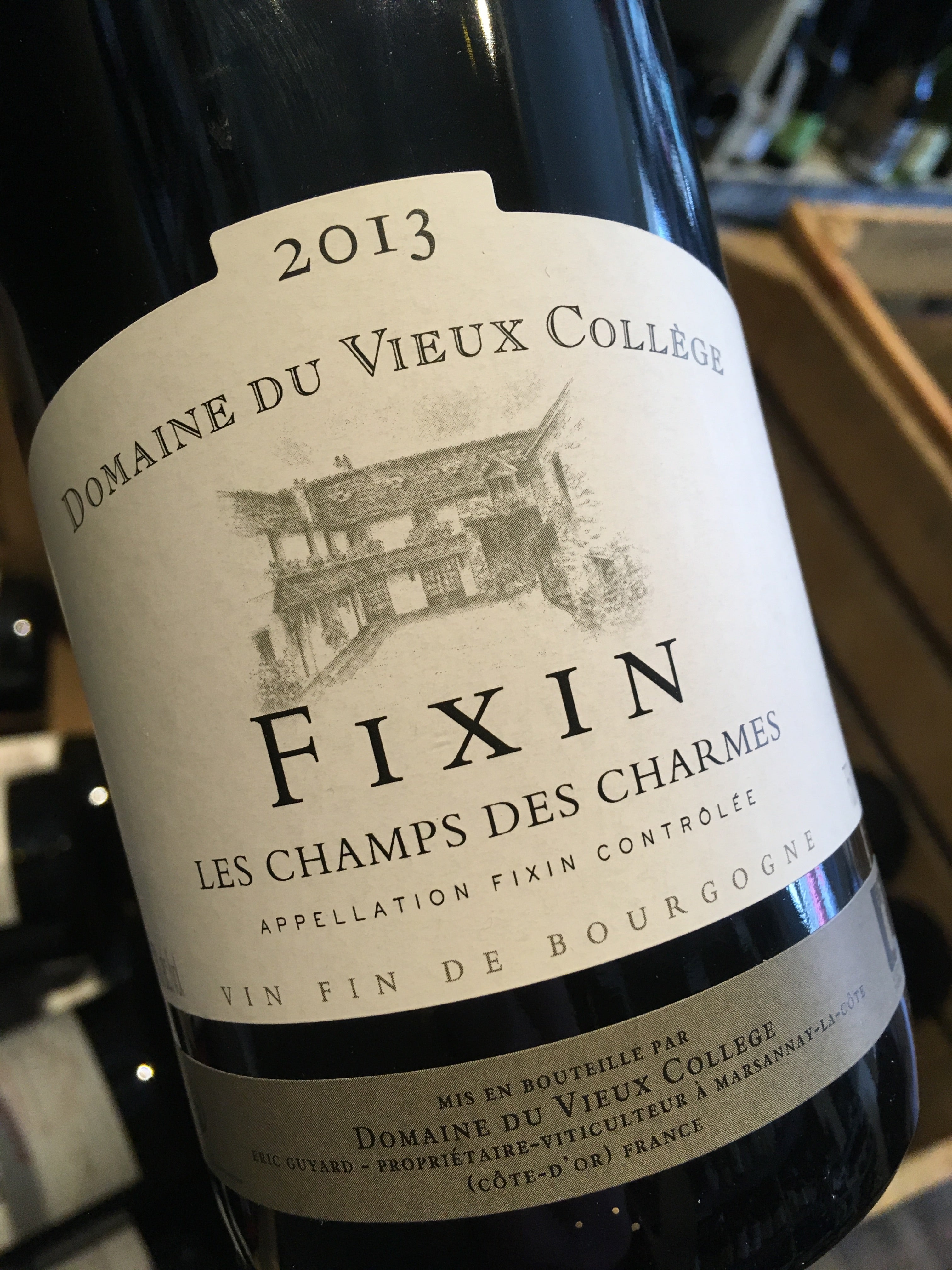 Domaine du Vieux College Fixin Champs des Charmes 2015 75cl