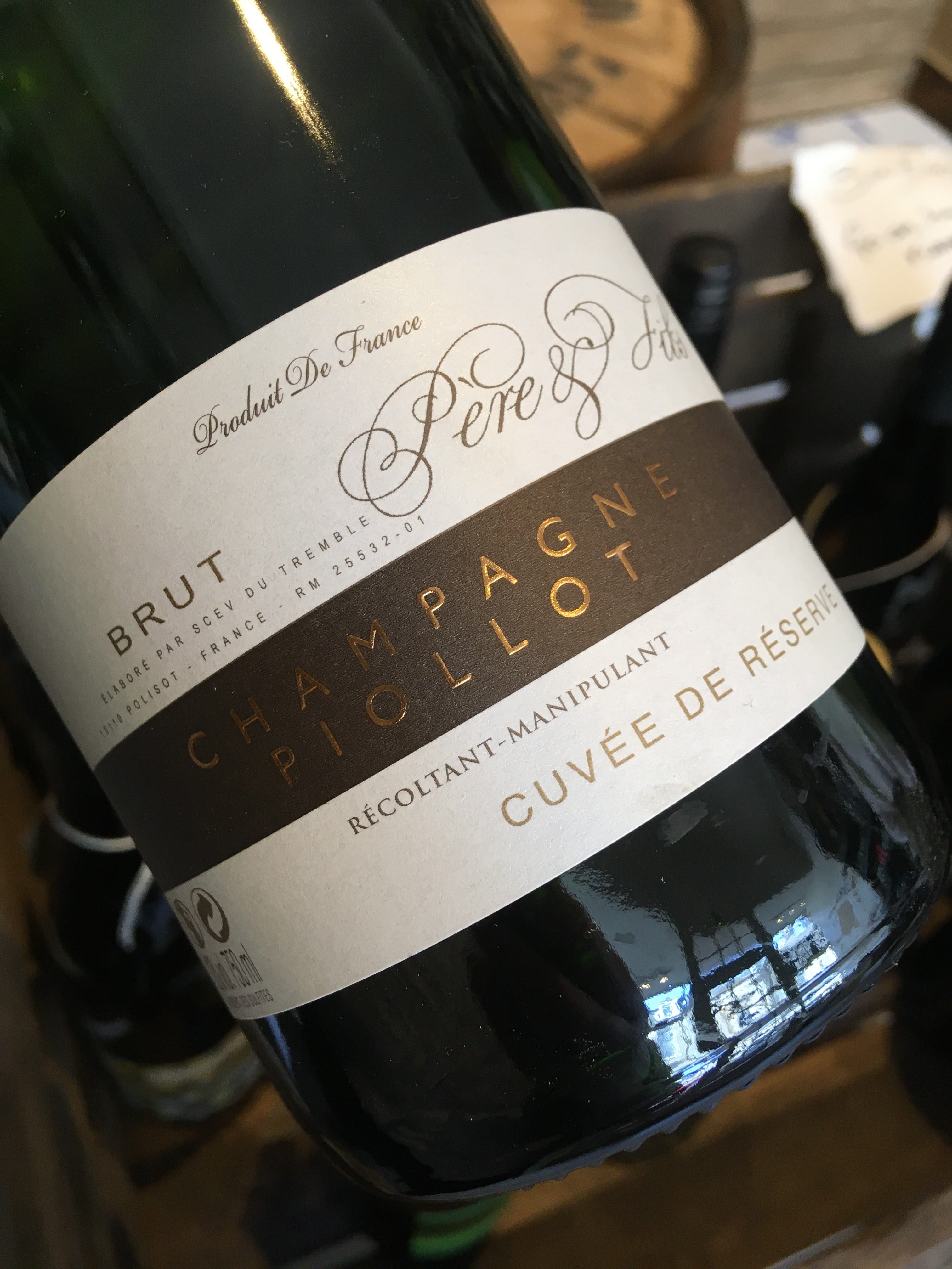 Champagne Piollot Cuvee de Reserve Brut NV 75cl