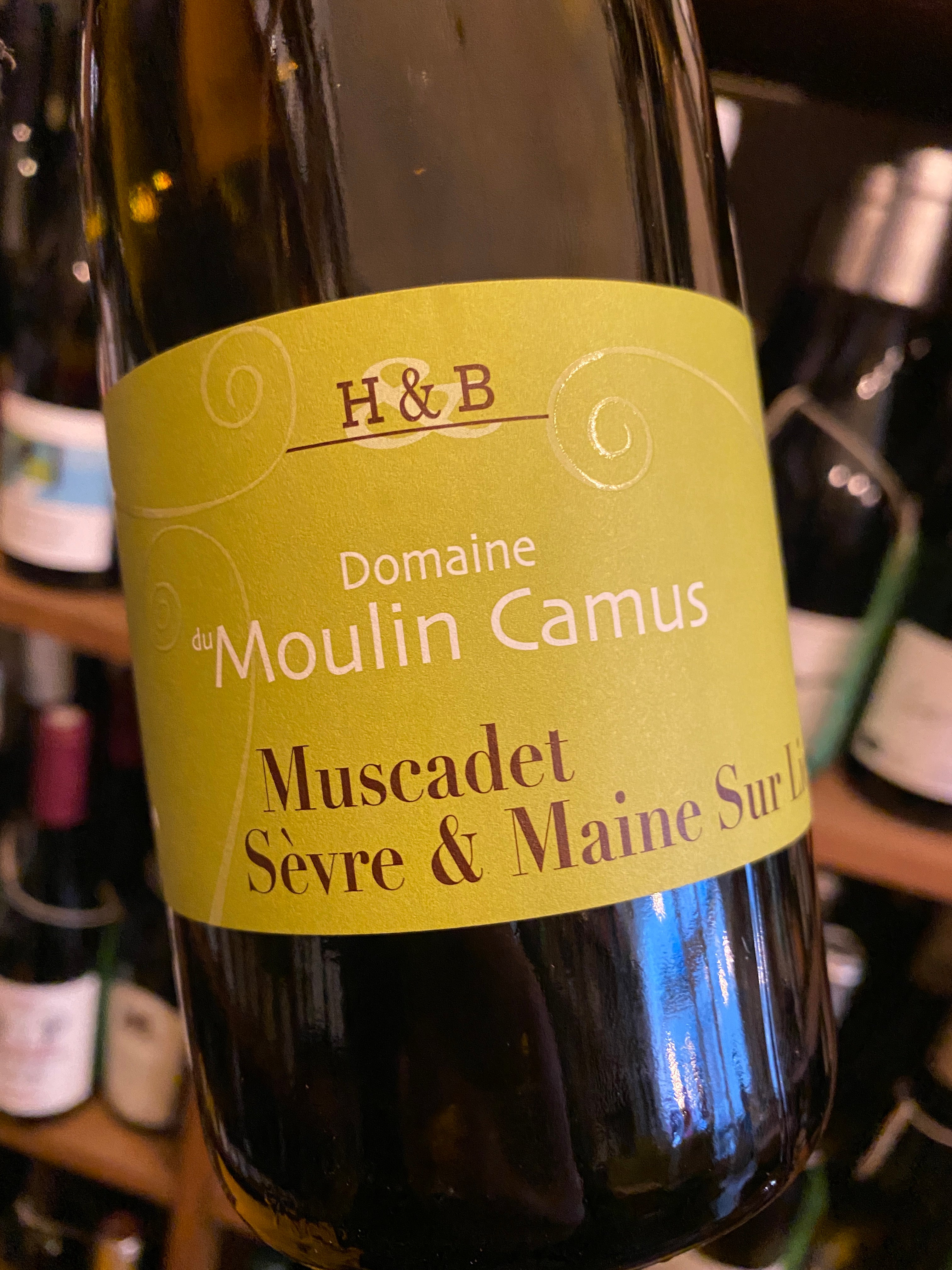 Domaine Moulin Camus Muscadet Sevre et Maine Sur Lie 2018 75cl