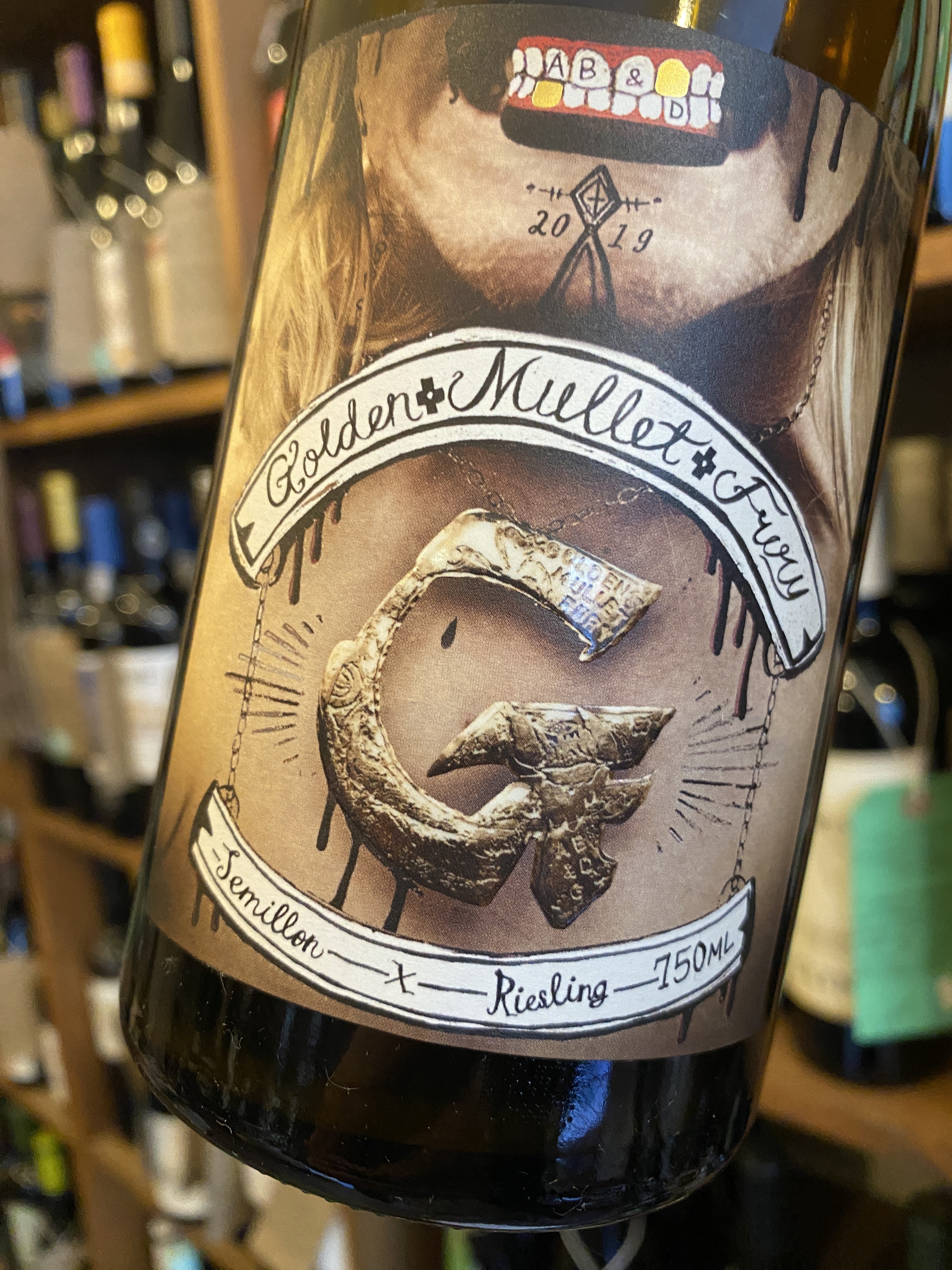 Alpha Box & Dice Golden Delicioso 2019 75cl