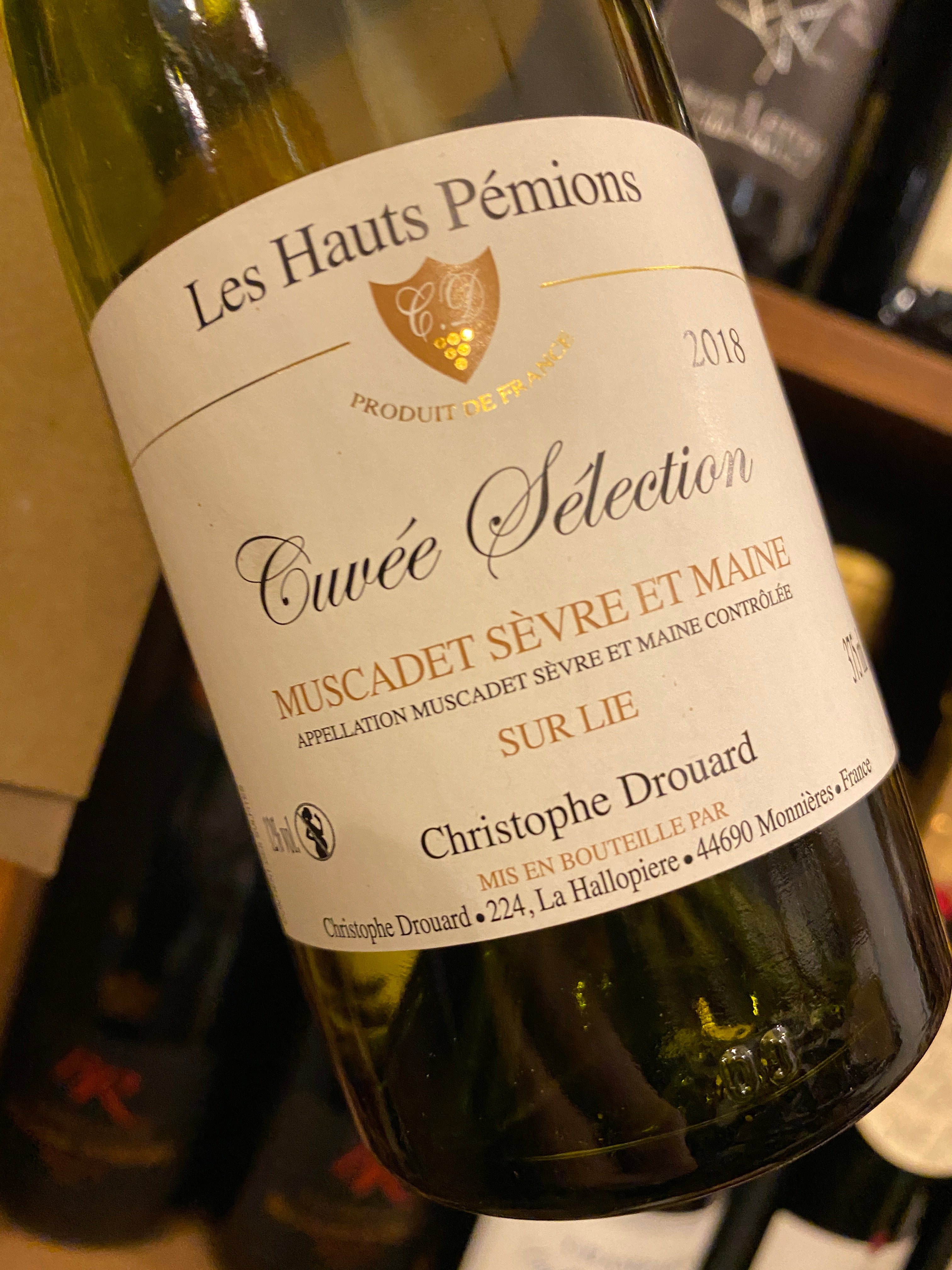 Domaine des Hauts Pemions Muscadet de Sevre et Main sur lie 2017 37.5cl