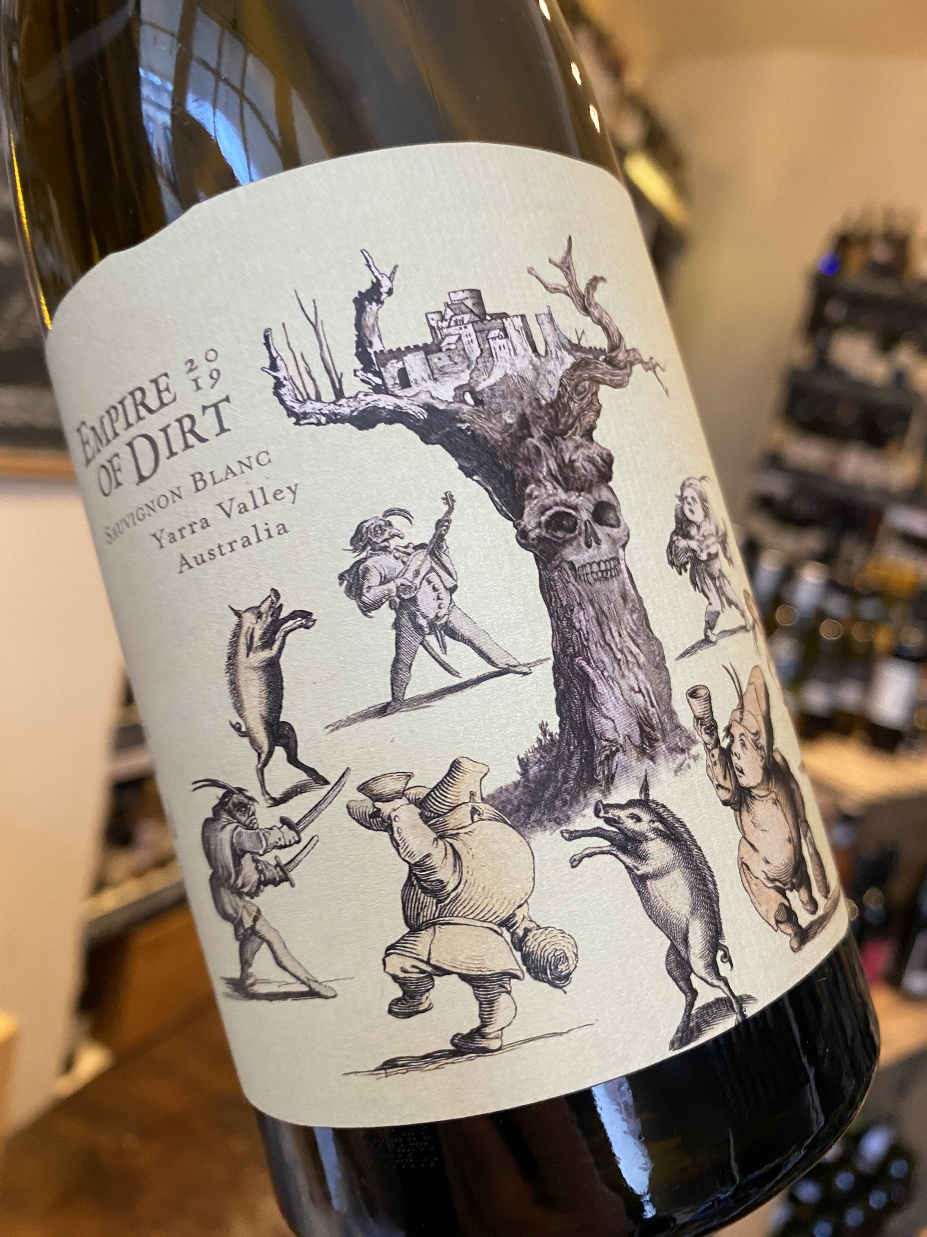Empire of Dirt Sauvignon Blanc 2019 75cl